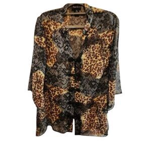 MAGGIE BARNES ANIMAL PRINT SIZE 14 16 SHEER TOP SIDE SLITS RELAXED 3/4 SLEEVE
